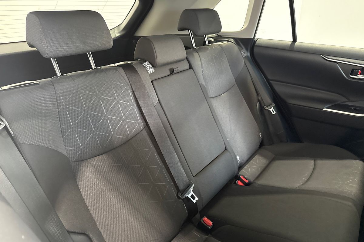 2025 Toyota RAV4 GXL AXAH52R