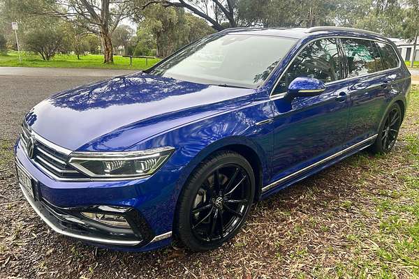 2022 Volkswagen Passat 206TSI R-Line B8 thumb-3