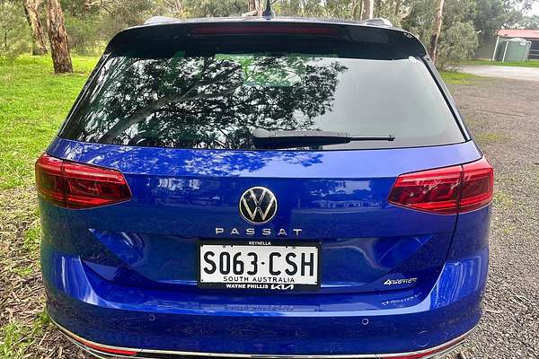 2022 Volkswagen Passat 206TSI R-Line B8 thumb-6