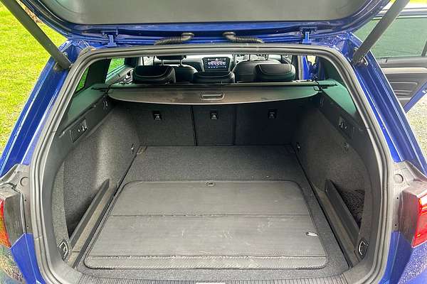 2022 Volkswagen Passat 206TSI R-Line B8 thumb-22