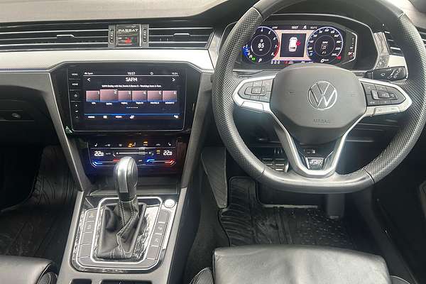 2022 Volkswagen Passat 206TSI R-Line B8 thumb-24