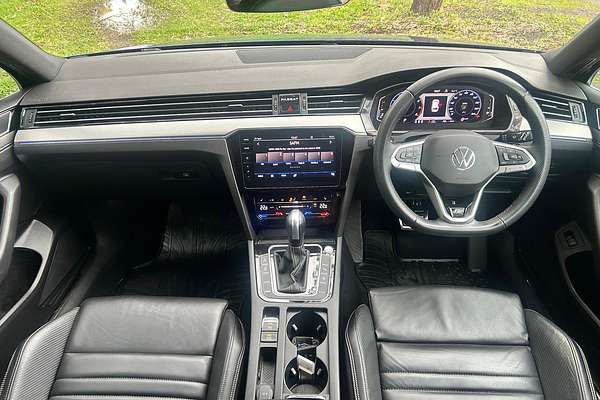 2022 Volkswagen Passat 206TSI R-Line B8 thumb-8