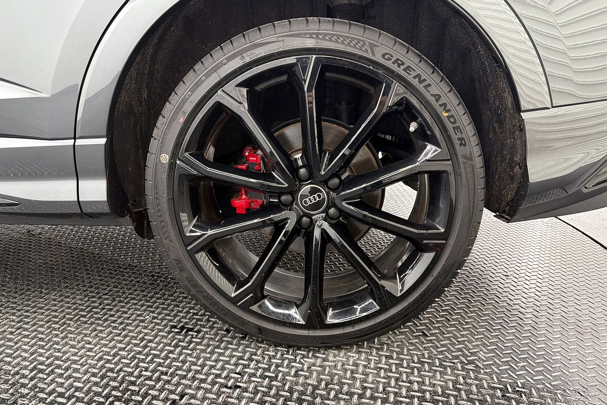 2023 Audi RS Q3 F3