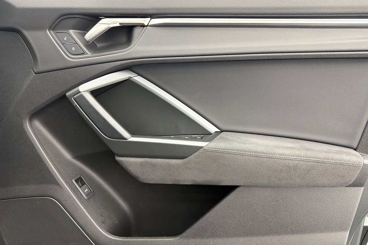 2023 Audi RS Q3 F3