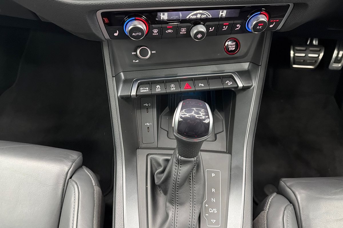 2023 Audi RS Q3 F3