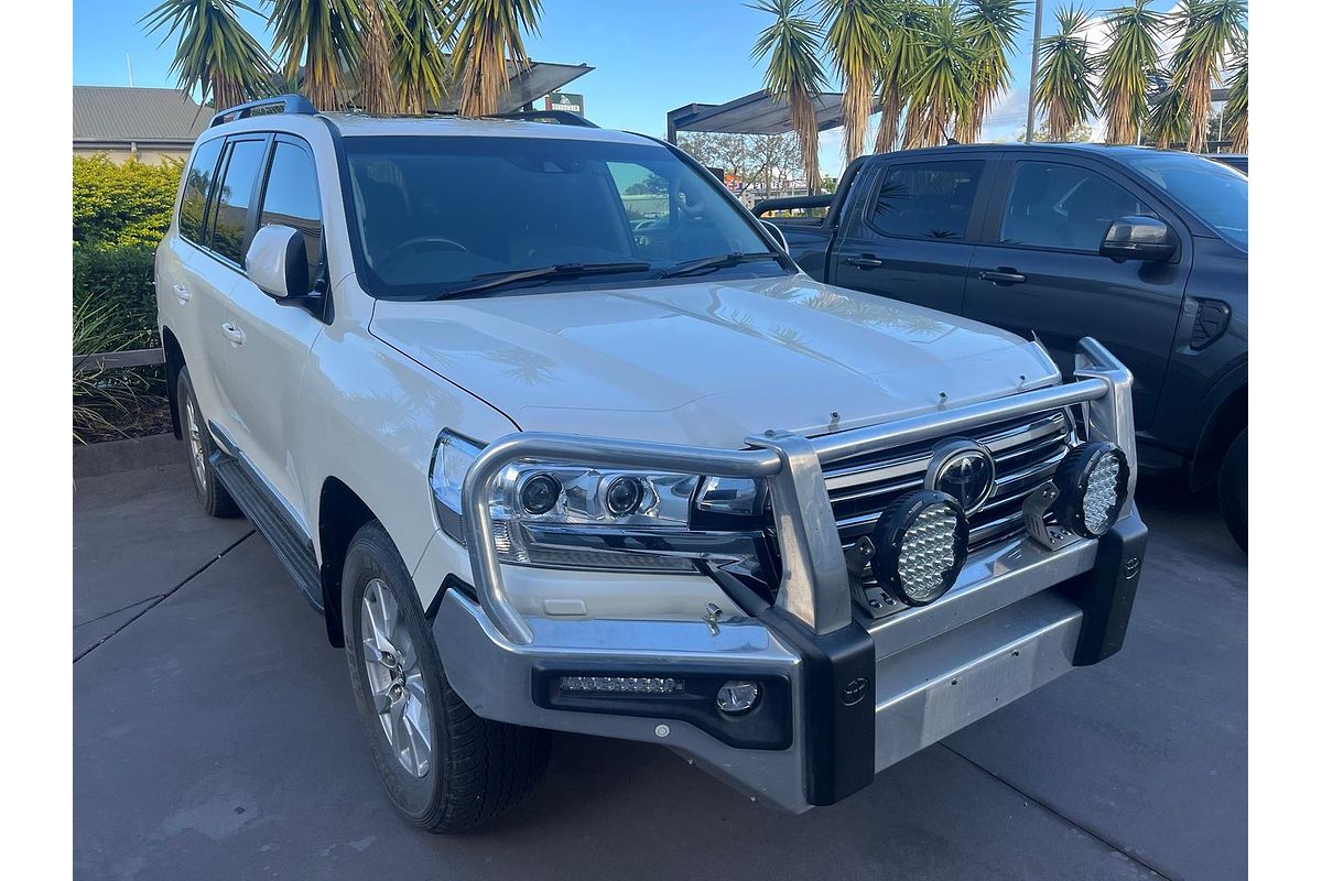 2019 Toyota Landcruiser Sahara VDJ200R