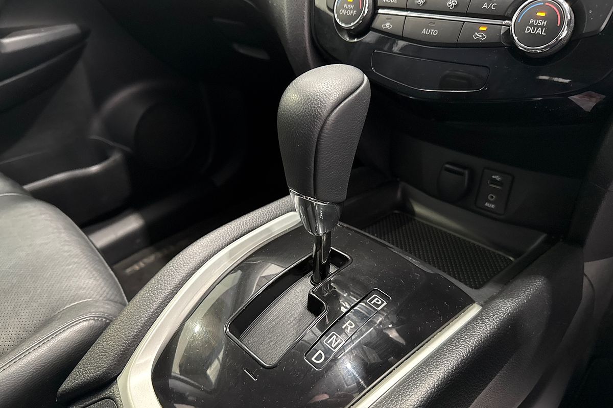 2015 Nissan X-TRAIL ST-L (FWD) T32