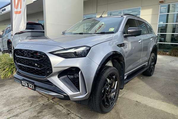 2025 Isuzu MU-X X-TERRAIN