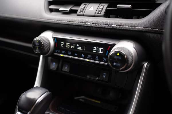 2020 Toyota RAV4 Cruiser AXAH54R thumb-31