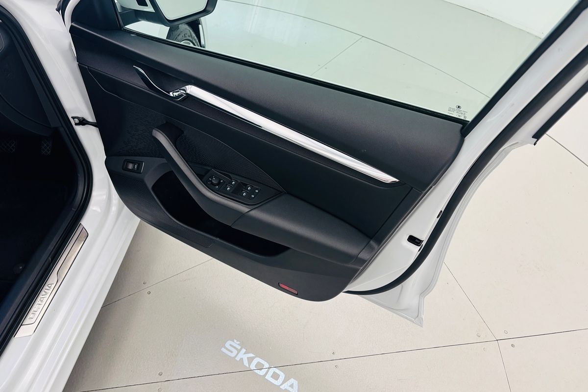 2021 Skoda OCTAVIA 110 TSI AMBITION 8 SP AUTOMATIC TIPTRONIC 4D WAGON T4
