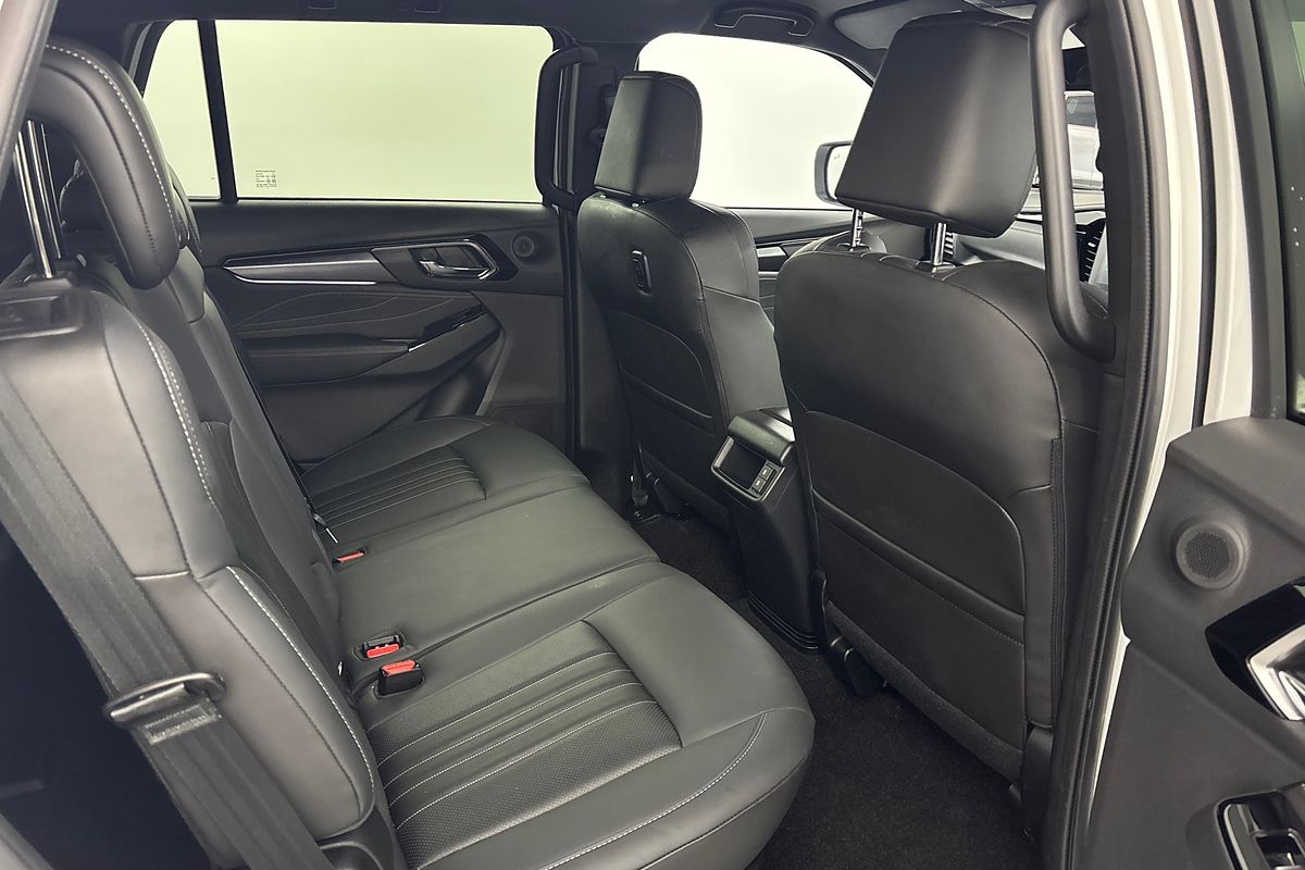 2025 Isuzu MU-X LS-T