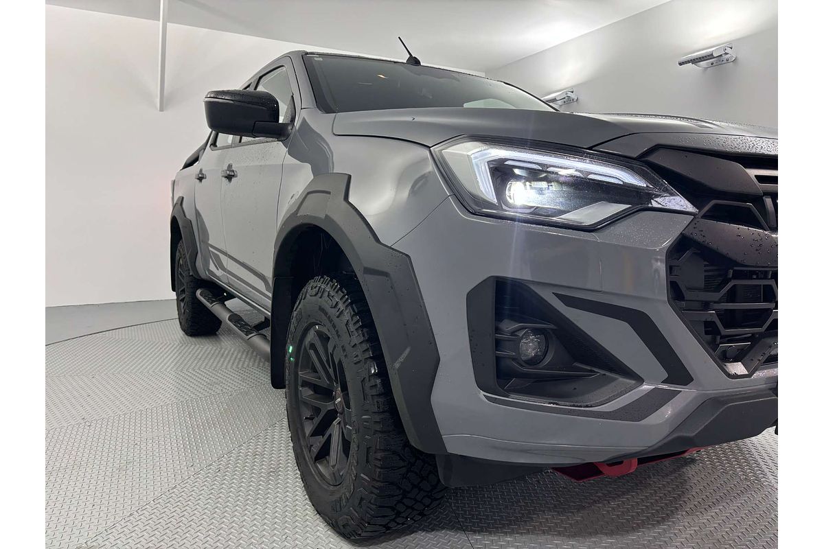 2025 Isuzu D-MAX BLADE 4X4