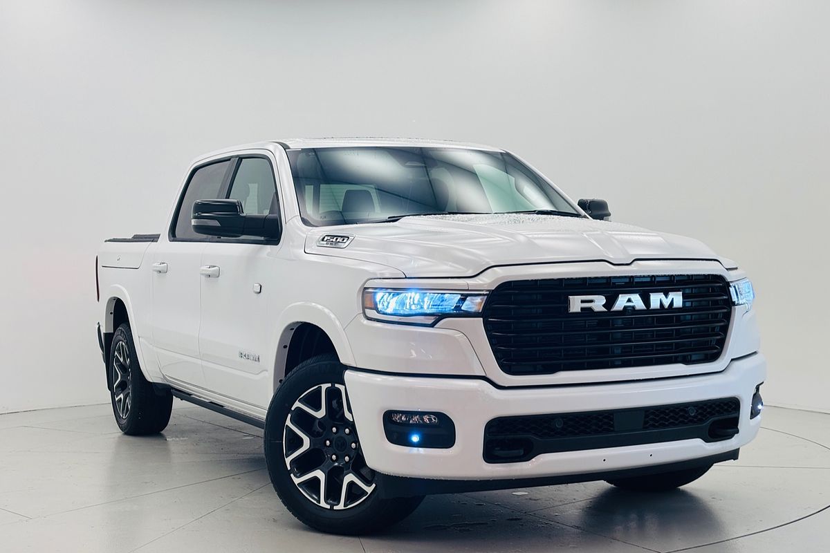 2026 RAM 1500 Laramie Sport Hurricane SO RamBox DT 4X4 SWB