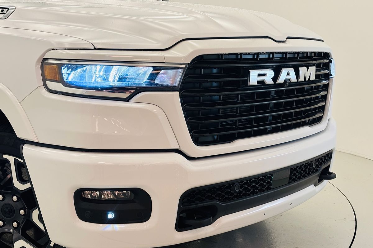 2026 RAM 1500 Laramie Sport Hurricane SO RamBox DT 4X4 SWB