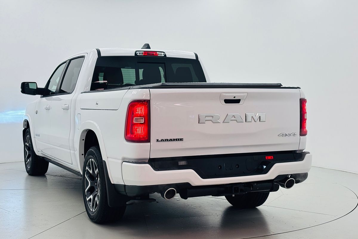 2025 Ram Trucks 1500 Laramie Sport (DT6P9821H.25/XB9)