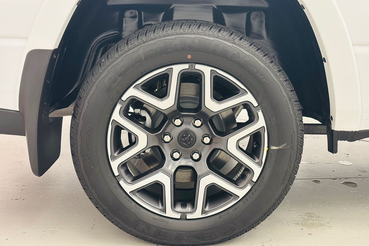 2025 Ram Trucks 1500 Laramie Sport (DT6P9821H.25/XB9)
