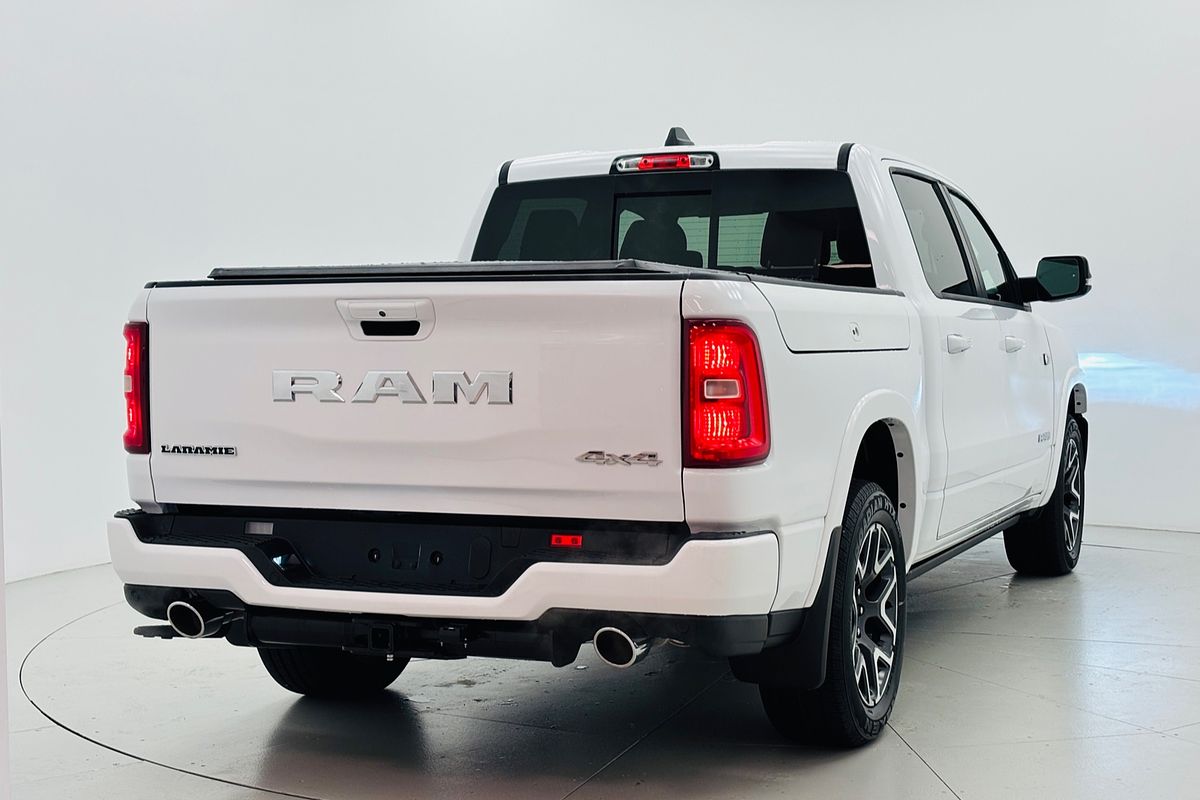 2025 Ram Trucks 1500 Laramie Sport (DT6P9821H.25/XB9)