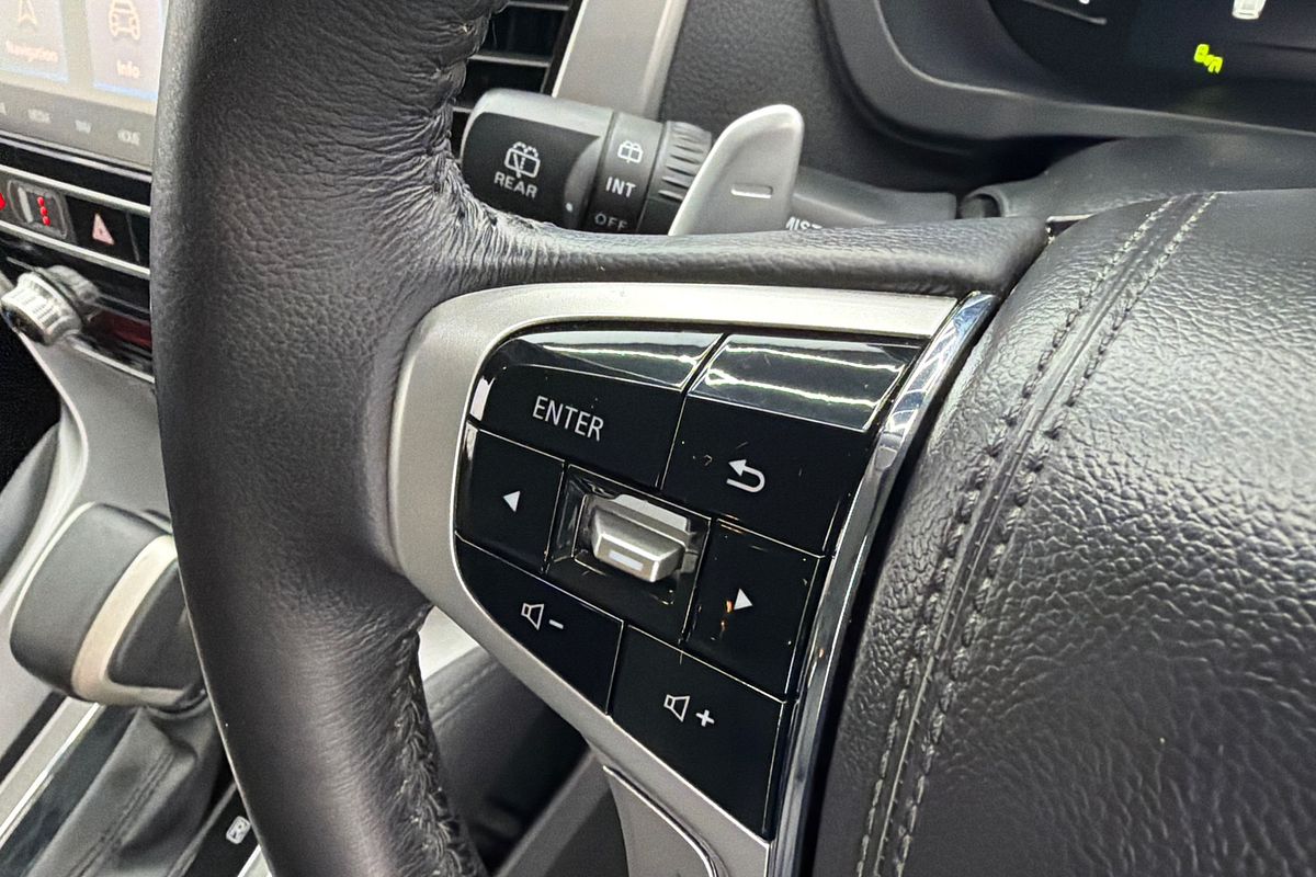 2022 Mitsubishi Pajero Sport GSR QF