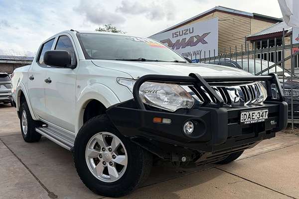 2015 Mitsubishi Triton GLX MQ 4X4