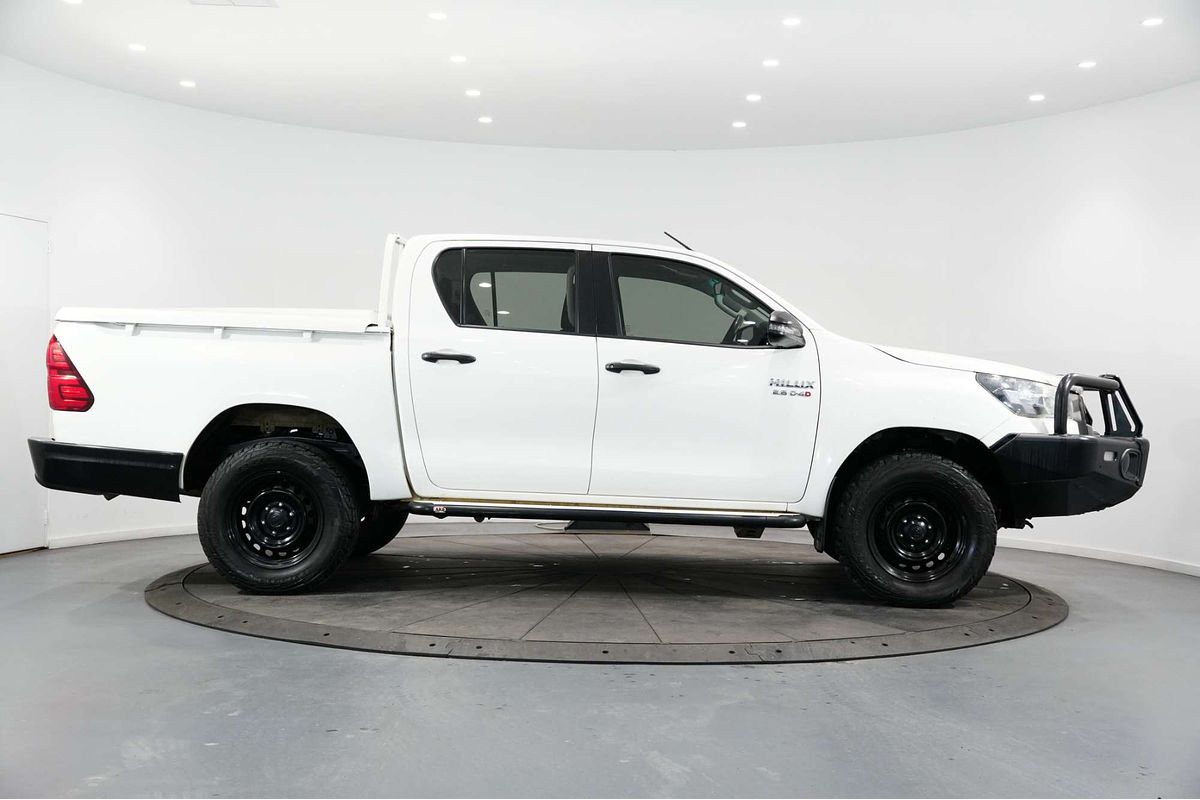 2021 Toyota Hilux SR GUN126R 4X4