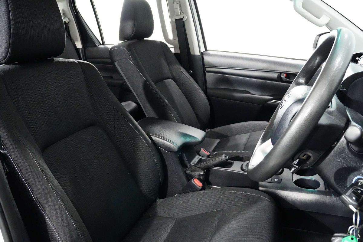 2021 Toyota Hilux SR GUN126R 4X4