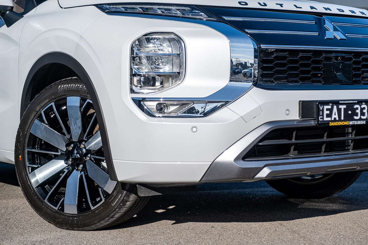 2026 Mitsubishi Outlander Exceed Tourer ZM