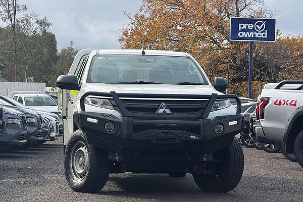 2022 Mitsubishi Triton GLX MR 4X4