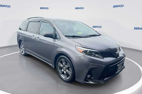 2019 Toyota SIENNA SE Premium