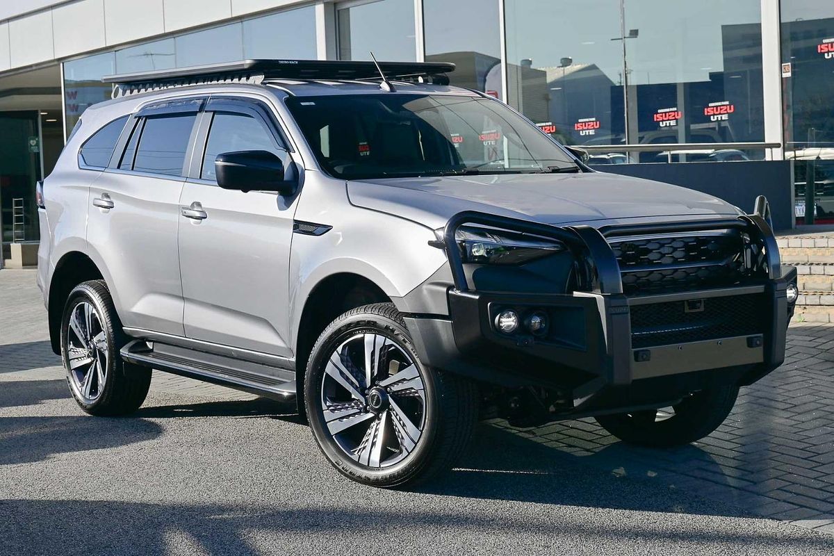 2026 Isuzu MU-X LS-T