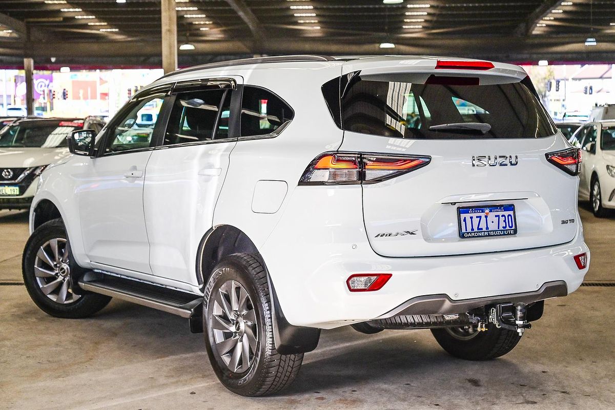 2022 Isuzu MU-X LS-U