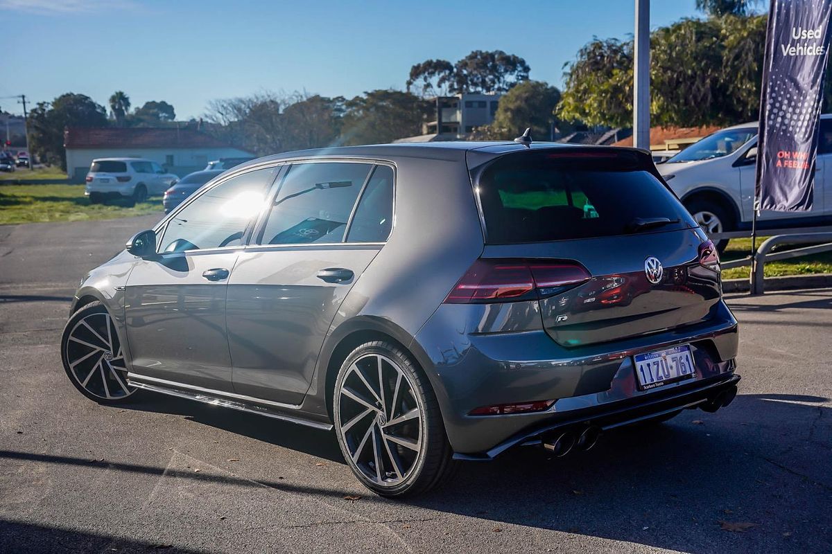 2017 Volkswagen Golf R 7.5