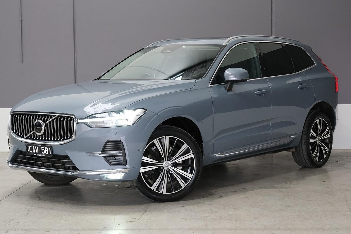 2022 Volvo XC60 B5 Inscription