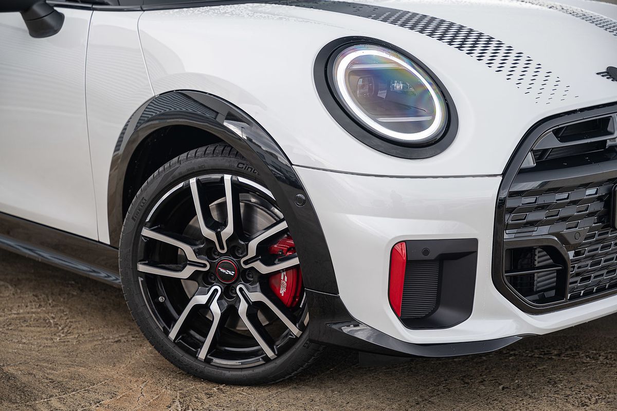 2025 MINI Cooper JCW Favoured F66