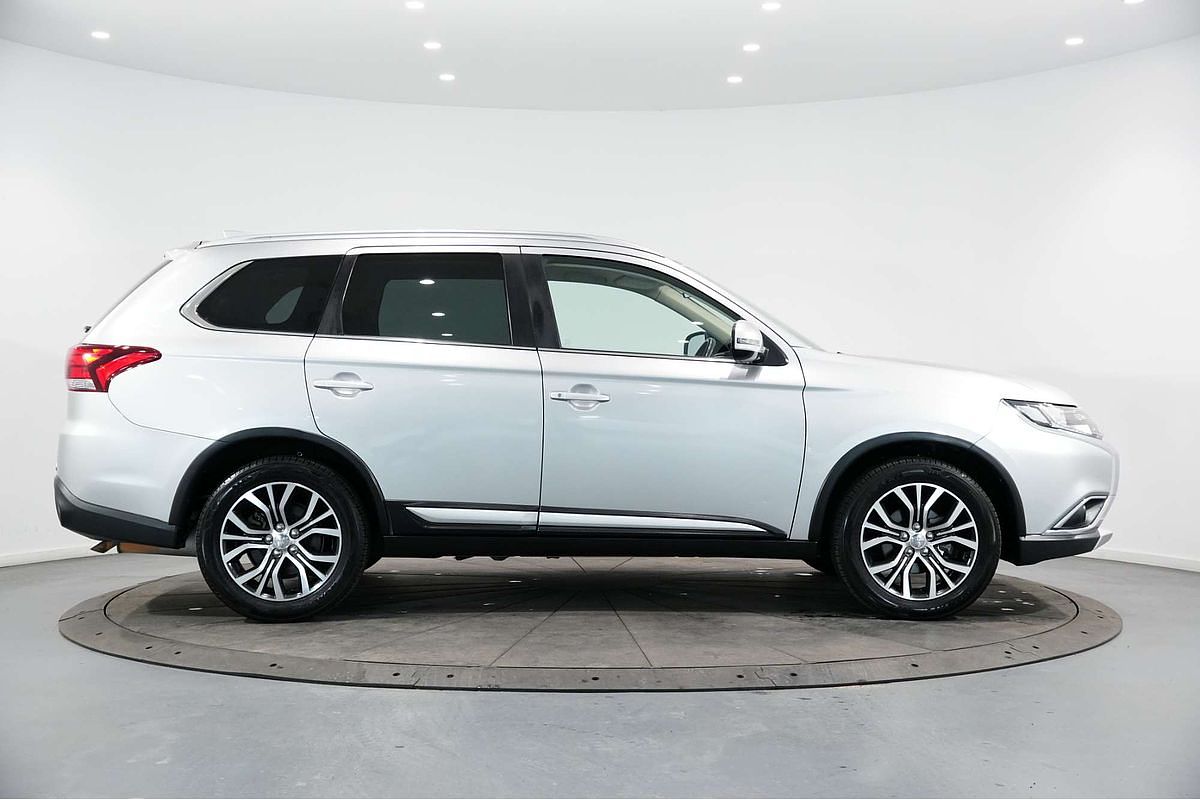 2017 Mitsubishi Outlander LS Safety Pack ZK
