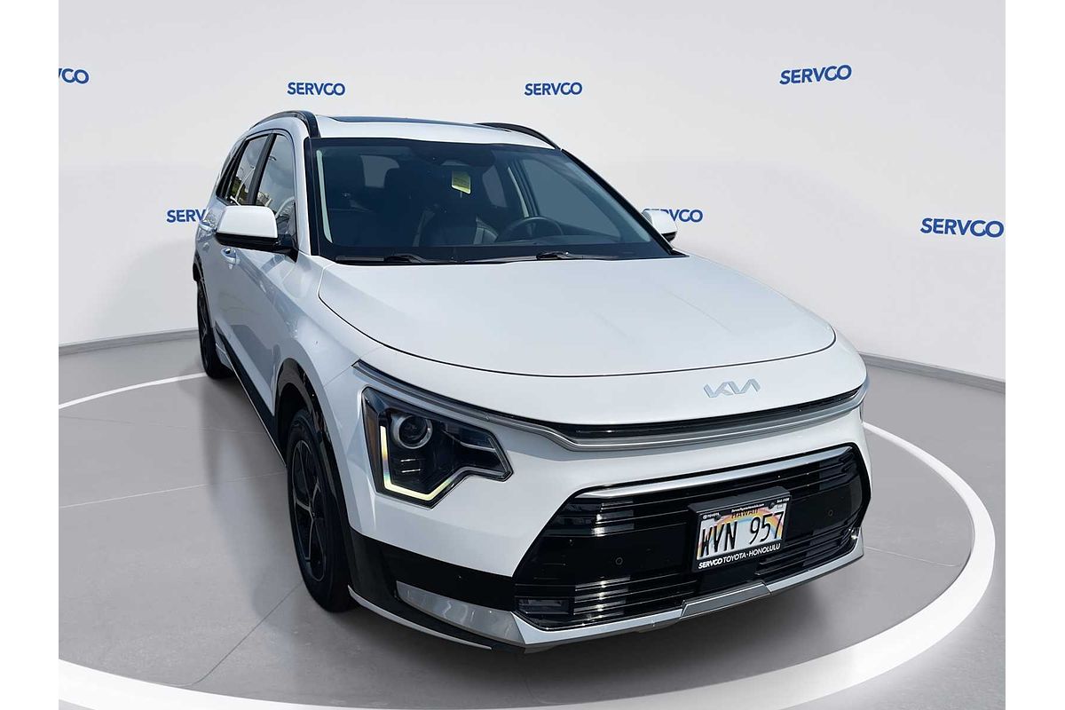 2023 Kia Niro SX