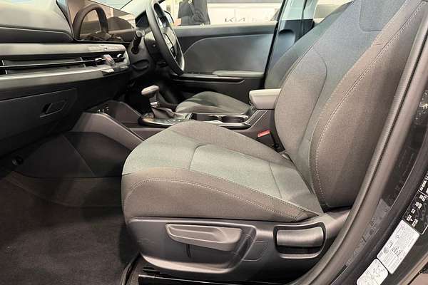 2025 Kia K4 S CL4m thumb-12