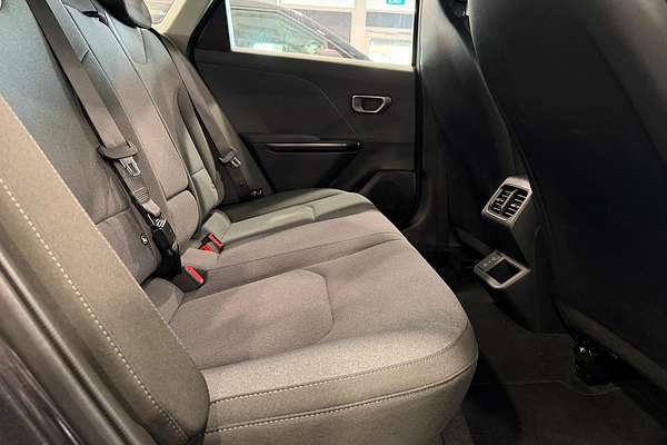 2025 Kia K4 S CL4m thumb-14