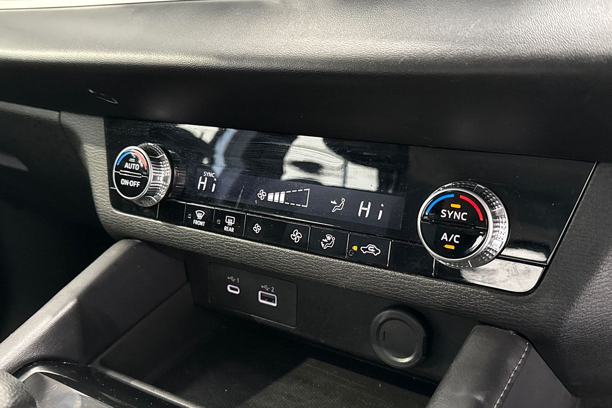 2024 Mitsubishi Outlander ES ZM