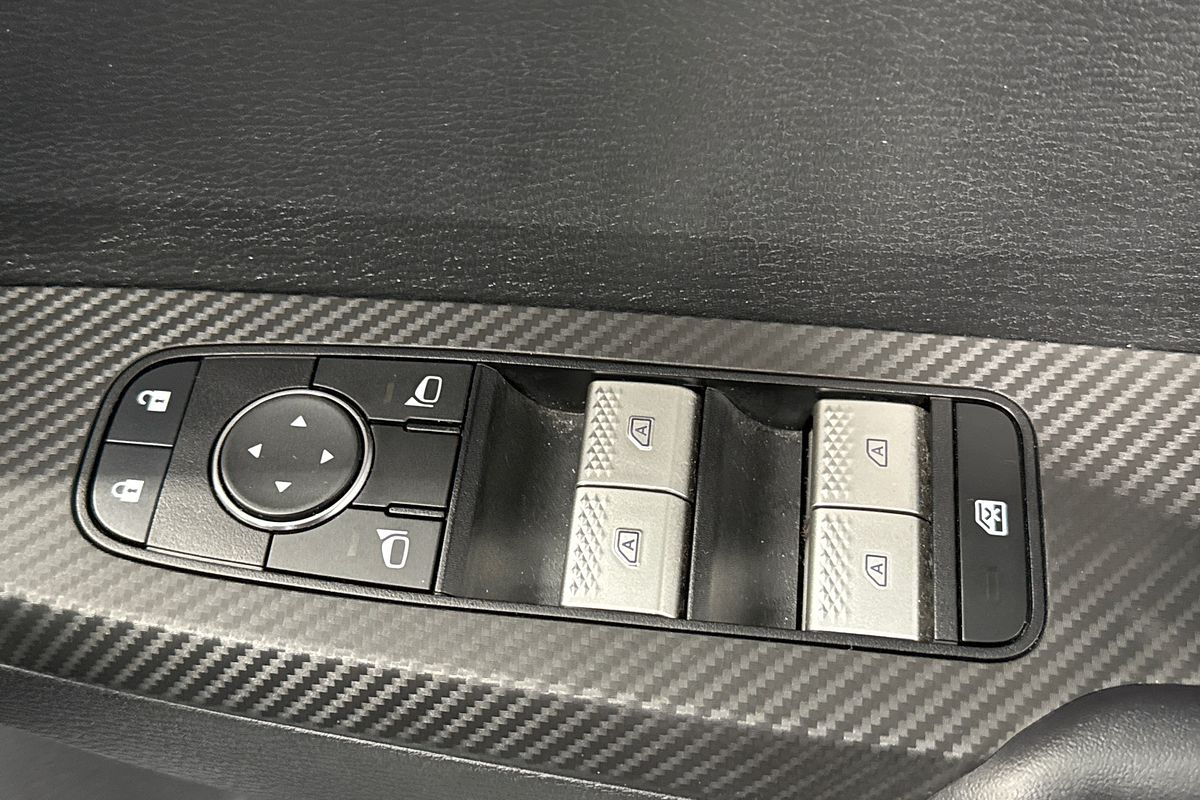 2024 Mitsubishi Outlander ES ZM