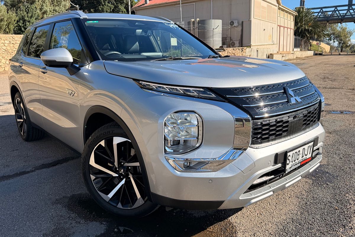 2023 Mitsubishi Outlander PHEV Aspire ZM