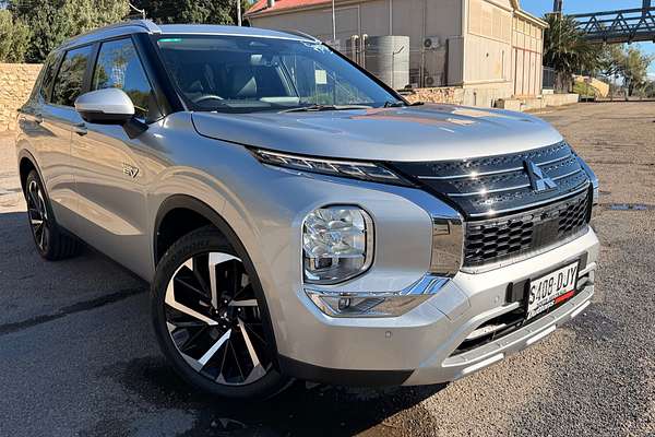 2023 Mitsubishi Outlander PHEV Aspire ZM