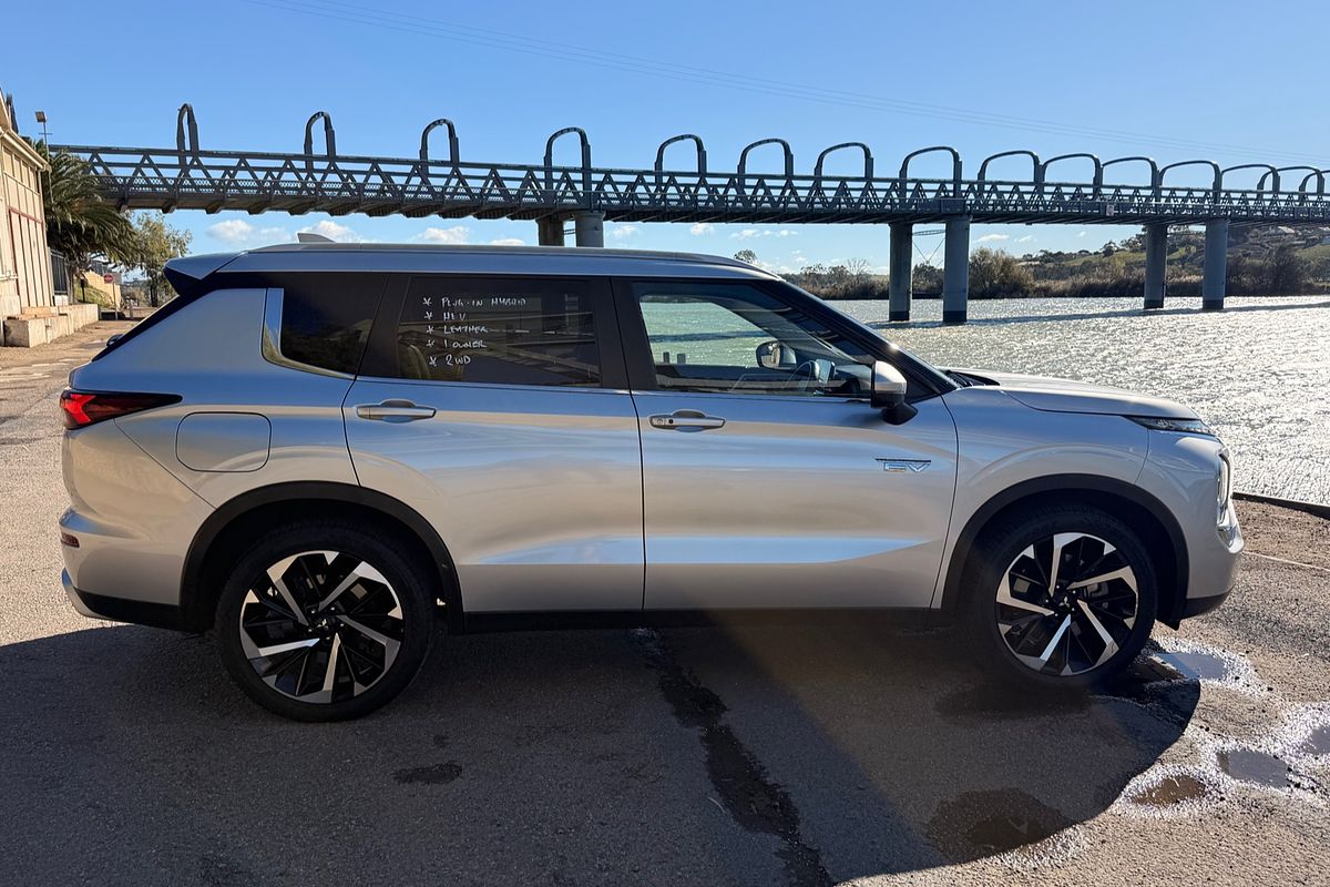 2023 Mitsubishi Outlander PHEV Aspire ZM