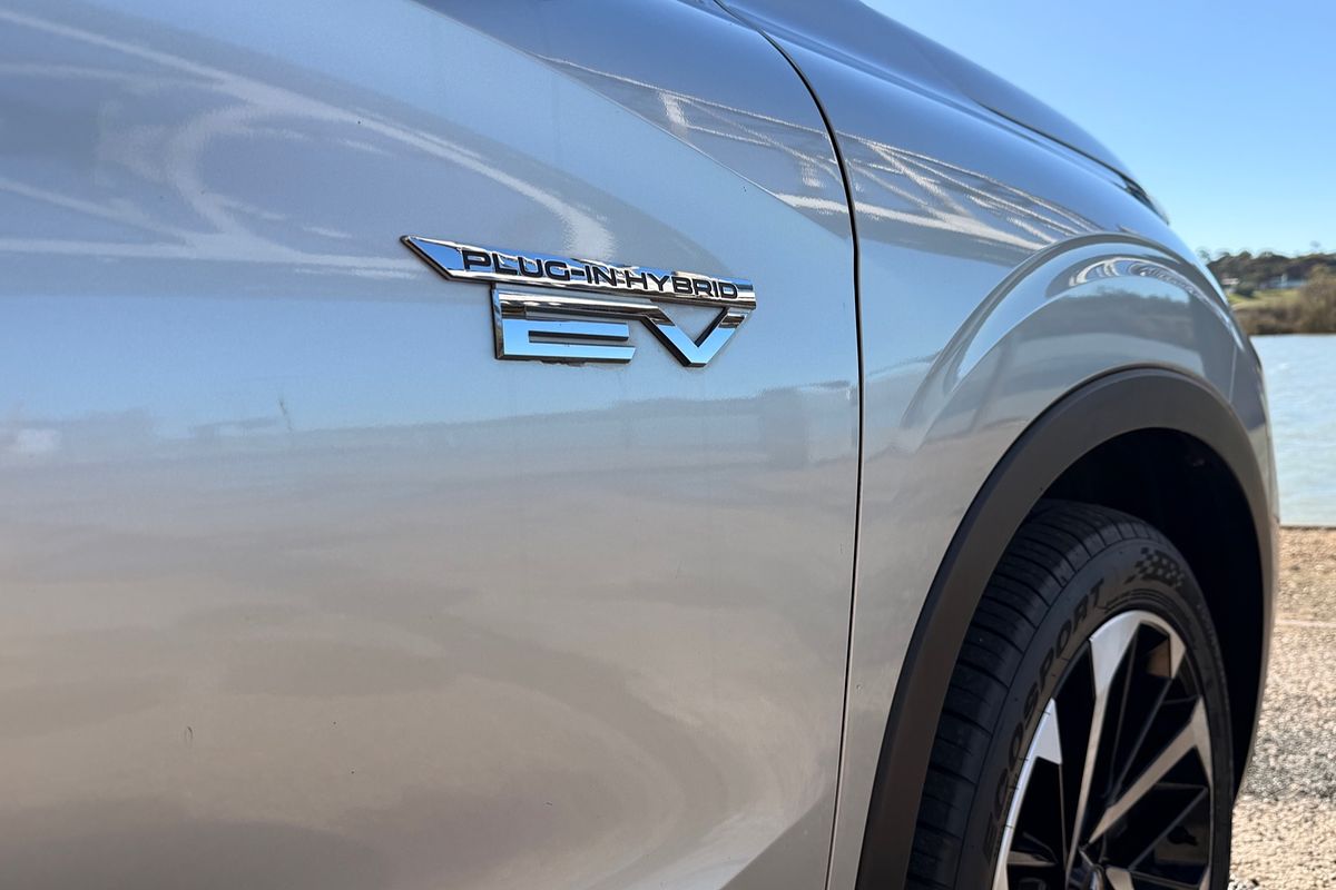 2023 Mitsubishi Outlander PHEV Aspire ZM