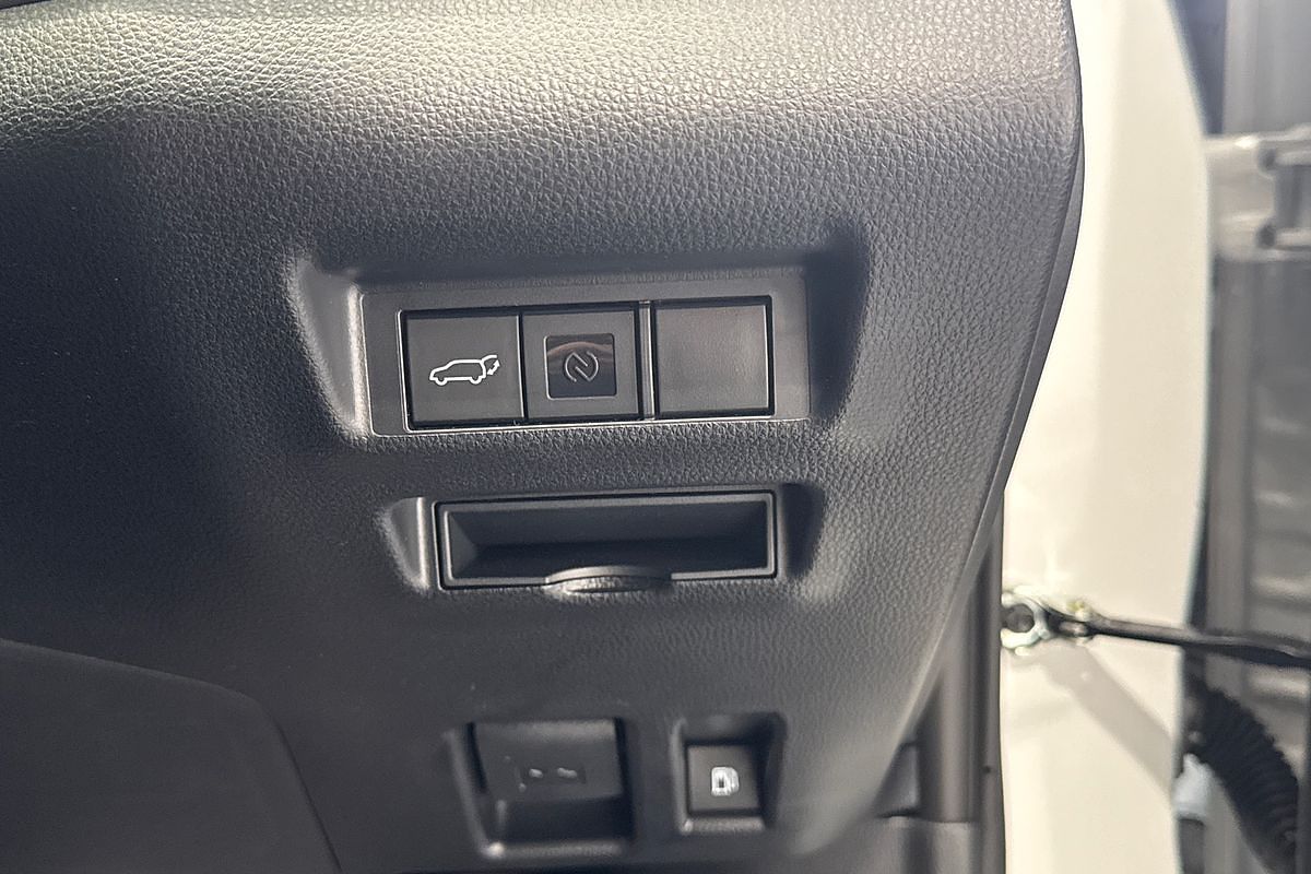 2026 Toyota RAV4 XSE AXAL64R
