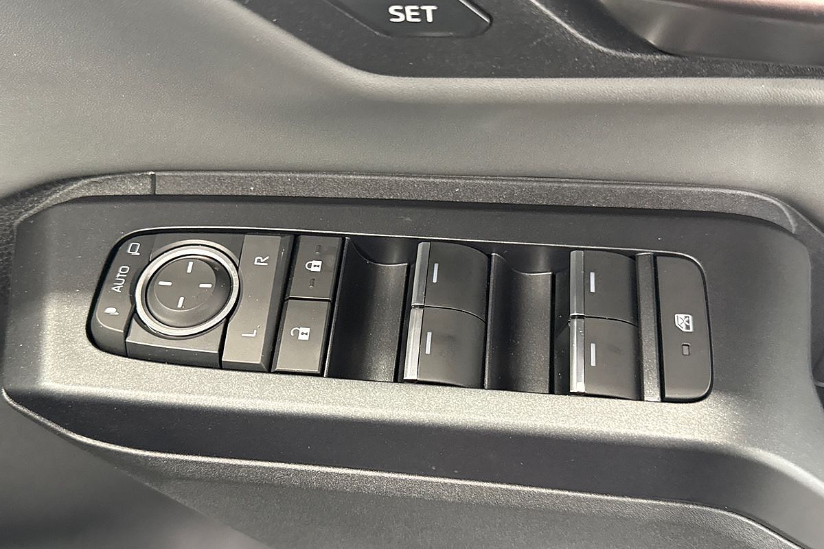 2026 Toyota RAV4 XSE AXAL64R