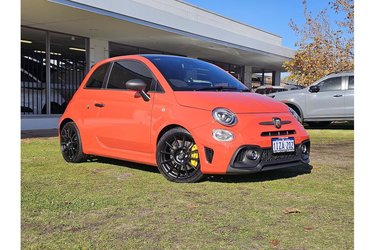 2024 Abarth 695 Competizione