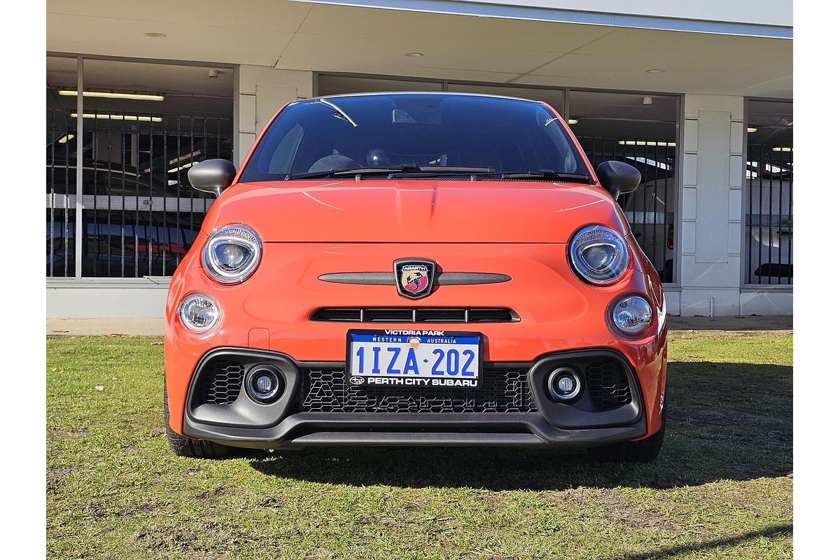 2024 Abarth 695 Competizione