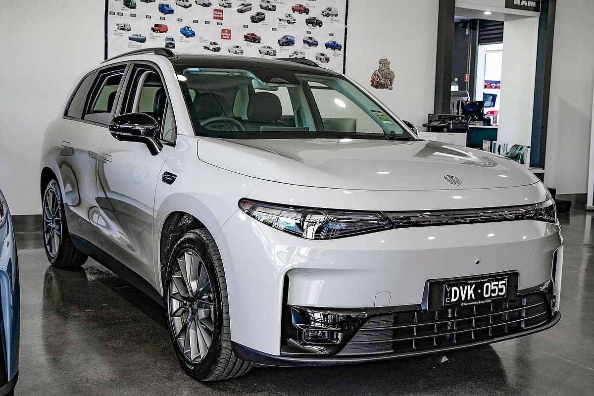 2025 Leapmotor C10 Design B11