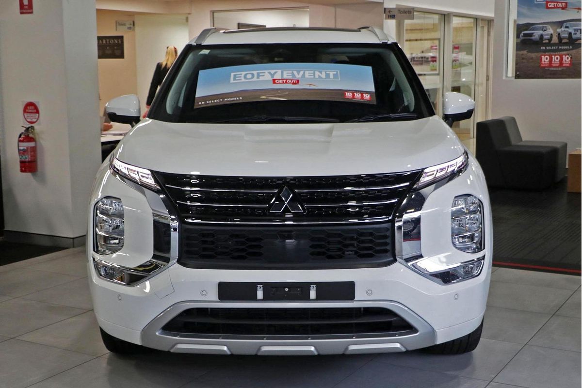 2024 Mitsubishi Outlander PHEV Exceed ZM