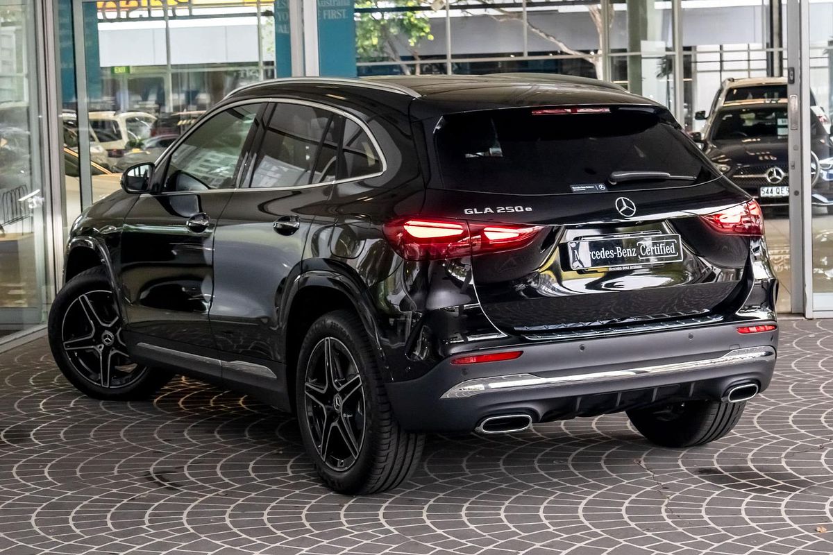 H247 806MY GLA250 e with EQ hy WAG SSD 8sp 1